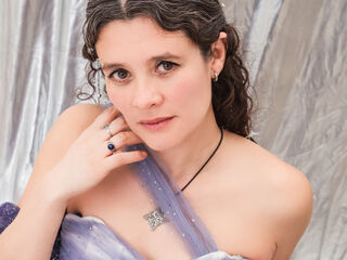 naked webcamgirl photo LiaDurande