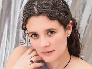 camgirl masturbating with sex toy LiaVerduska