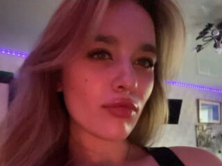 chat room sex show LieselotteJetter