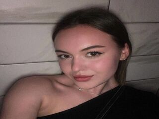 cam girl masturbating with sextoy LilithPage