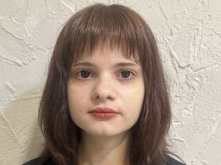 topless webcamgirl LillyMilly