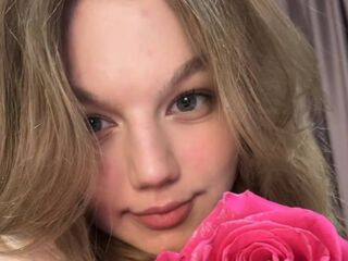 voyeur cam LinnGrimshaw