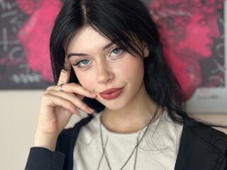 cam girl masturbating with vibrator LorettaBrafford