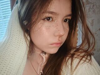 naked girl with webcam masturbating with dildo LouannMuench