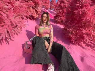 cam girl sexchat LouveniaPranger