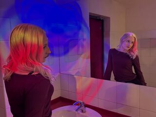 free webcam chatroom LucilleWiste