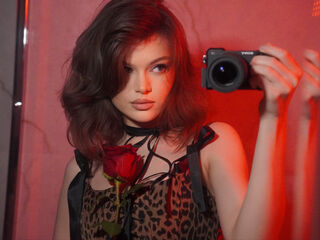 hot naked webcamgirl LunaBruna