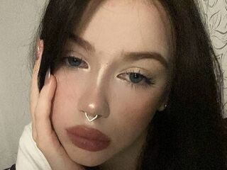 topless girl LunaSunrise