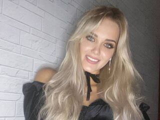 girl webcam show LynetteCodling