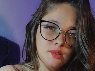 fingering girl chatroom LyzAdams