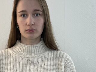 camgirl fingering pussy MarcelineLeja