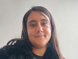 masturbating MarianDiore