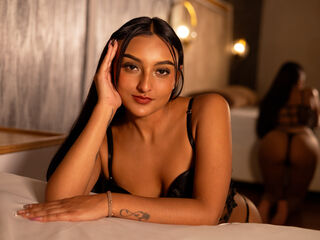 cam girl chatroom MelodyBetancourt