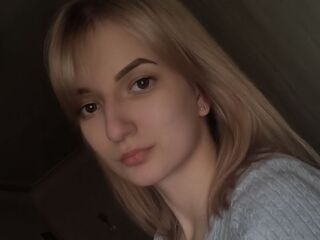 shaved pussy webcam NatachaKoepf