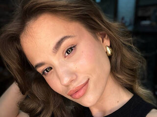 naked cam girl masturbating with vibrator PearlyLominack