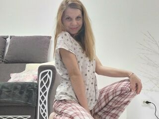 hot naked camgirl RoxyLorie