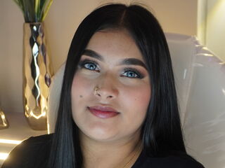 hot cam girl masturbating with vibrator SamantaVoss