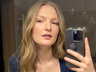 naked camgirl masturbating with dildo ShavonKazunas