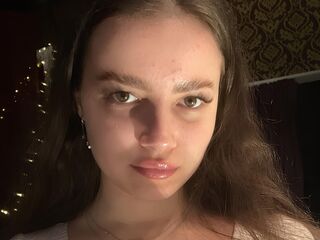 topless camgirl ShirleyMartin