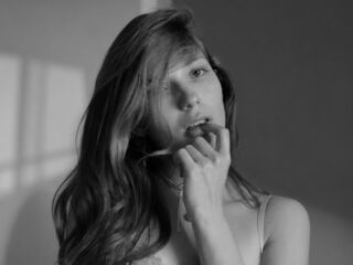 nude cam girl picture SophieLix
