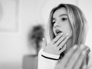 free nude web cam StaceeyBrown