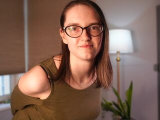 camgirl showing tits SusanMcDonald