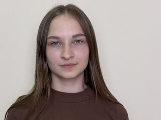 camgirl shaving pussy TeresaWildness