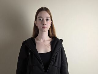 camgirl showing tits TobieOmundson