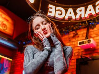 camgirl playing with sex toy XeniaUsher