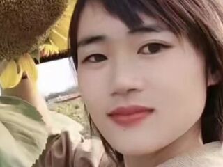 hot cam girl masturbating with dildo XiaoqiongLen