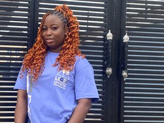 beautiful camgirl ZaraLure