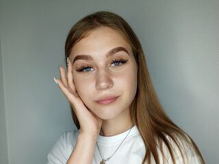 hot naked camgirl ZeldaCannon