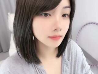camgirl playing with dildo ZoeViva