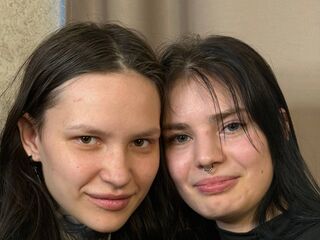 MaryettaAndKenia